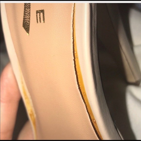 Heels - Picture 3 of 3